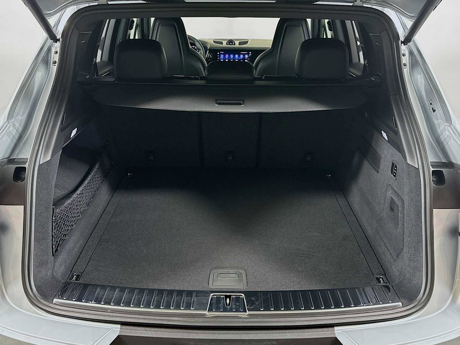 New 2026 Porsche Cayenne image 27