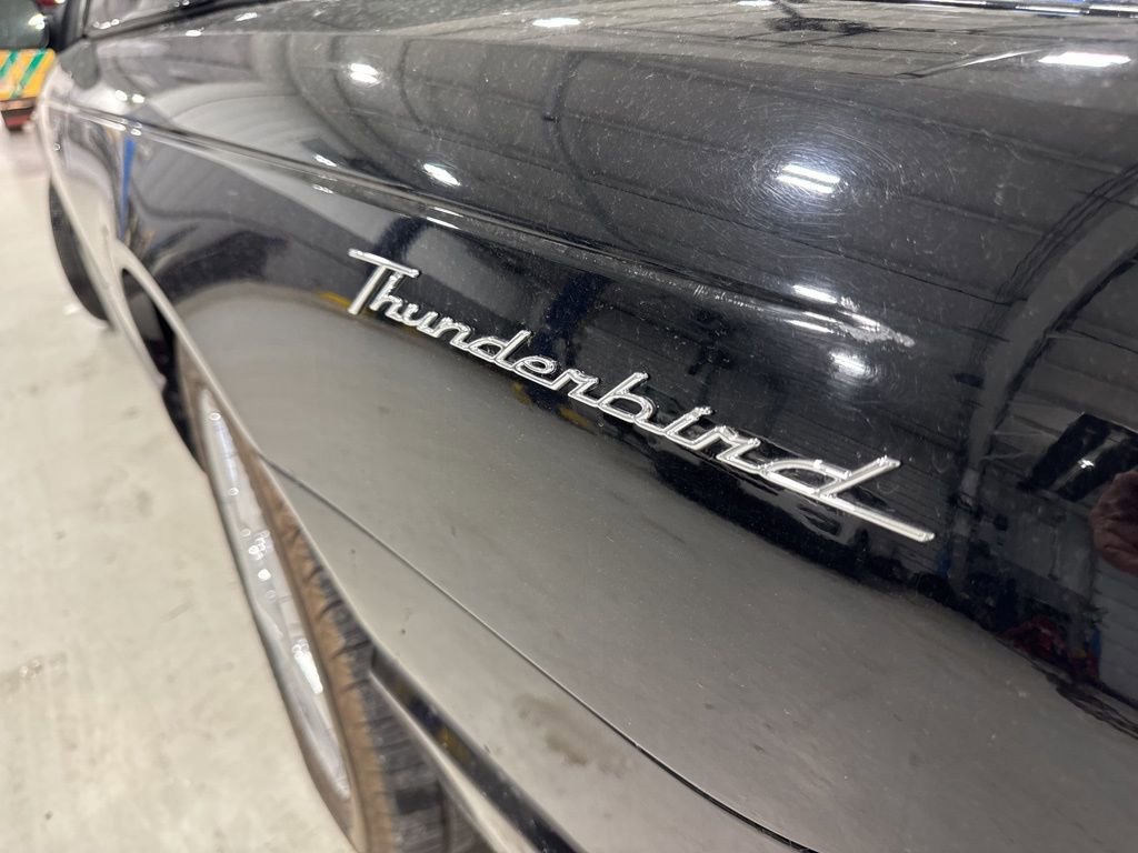 Used 2002 Ford Thunderbird RWD image 4