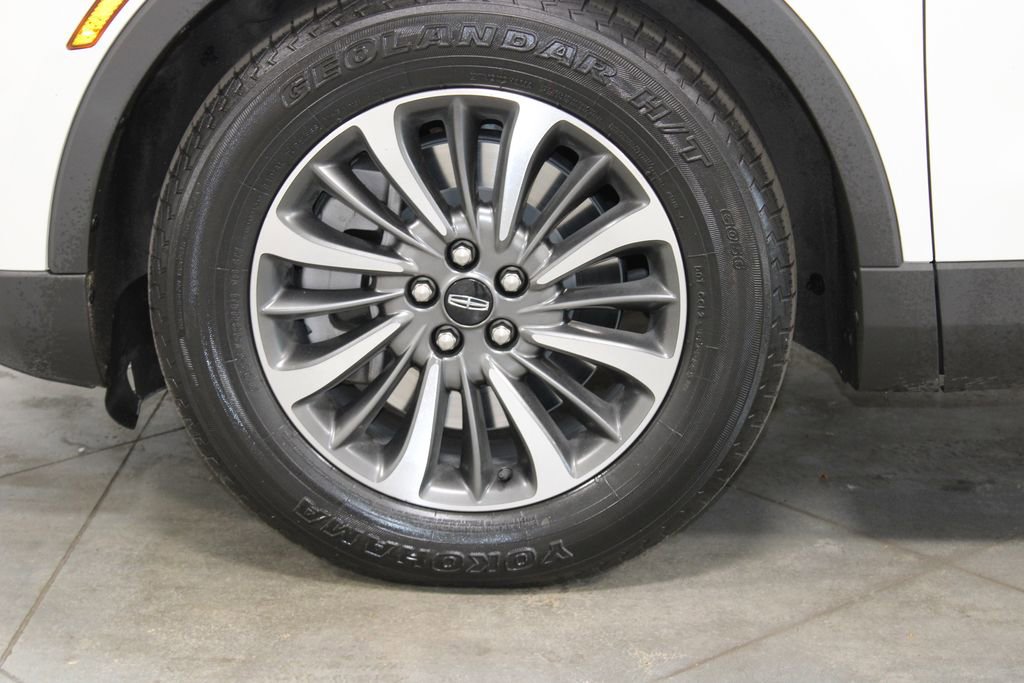 Used 2022 Lincoln Nautilus AWD w/ Premium Package image 19