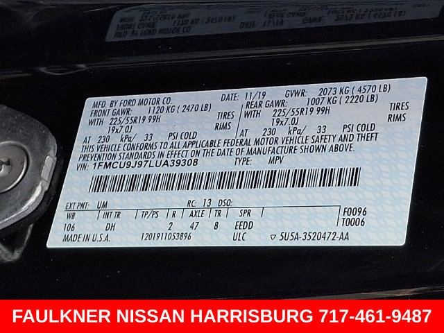 Used 2020 Ford Escape Titanium AWD/4WD image 27