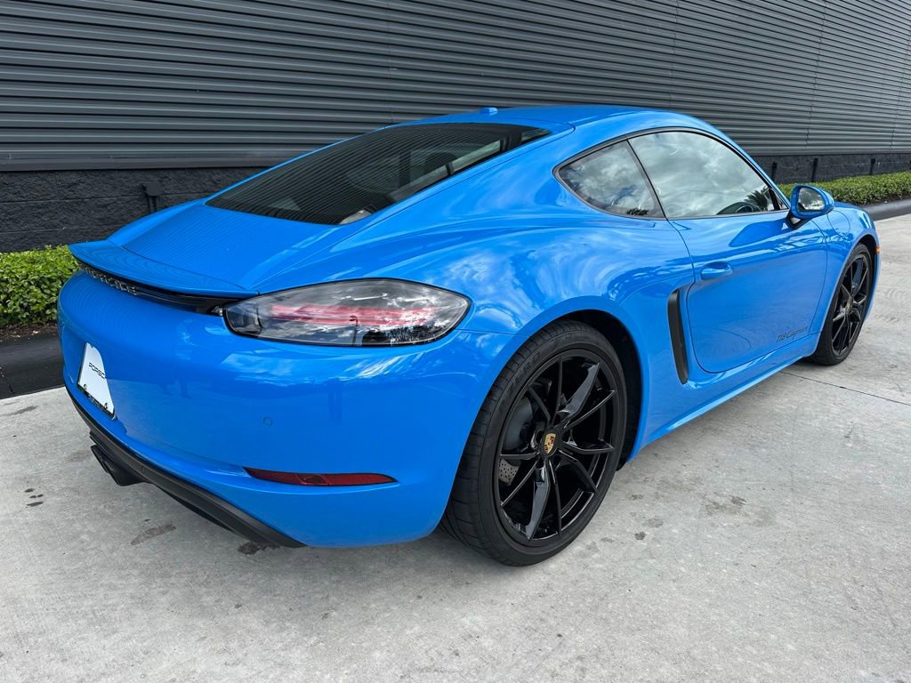 Used 2025 Porsche 718 Cayman image 17