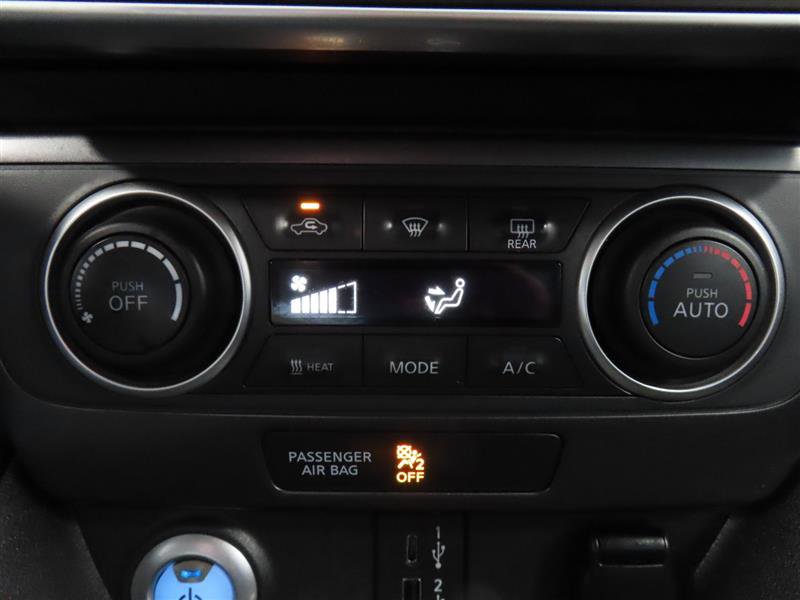 Used 2023 Nissan Leaf S image 25