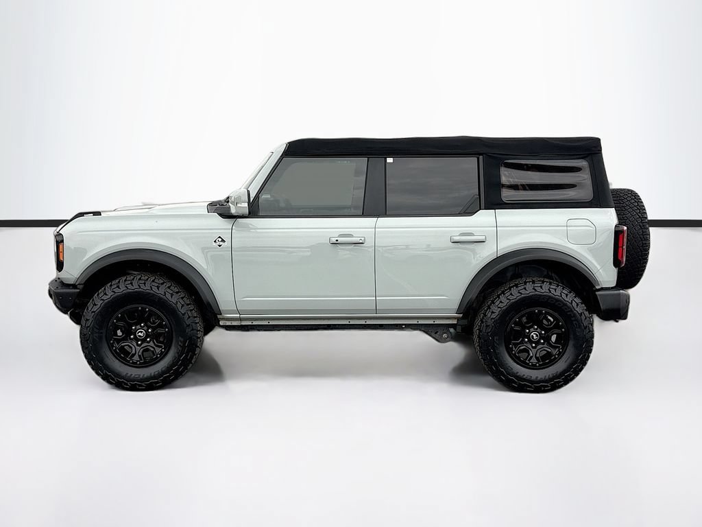 Used 2022 Ford Bronco Outer Banks w/ Sasquatch Package AWD/4WD image 8