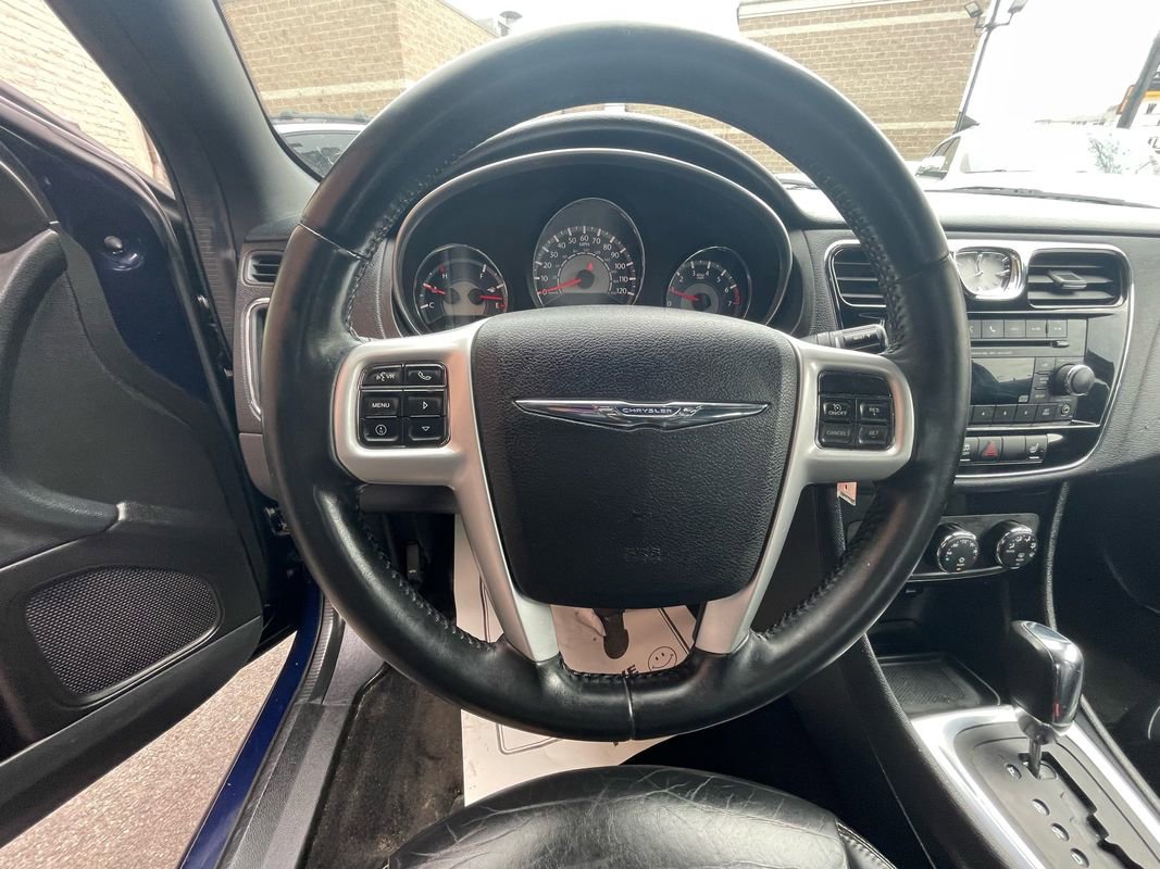 Used 2014 Chrysler 200 Limited image 12