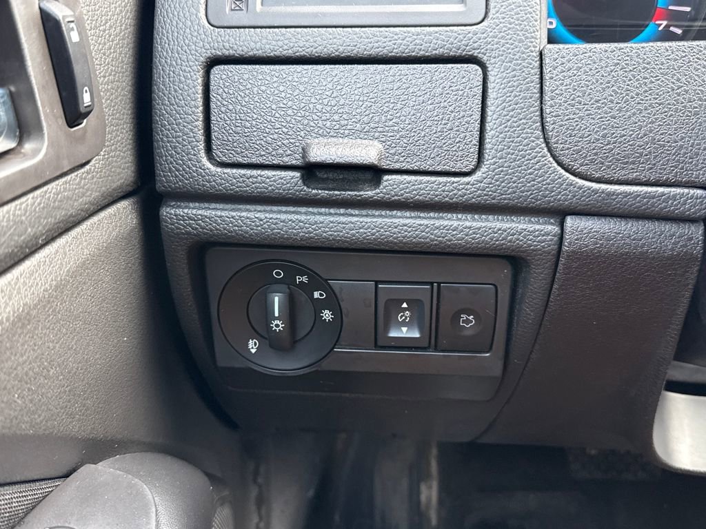 Used 2012 Ford Fusion SE image 22