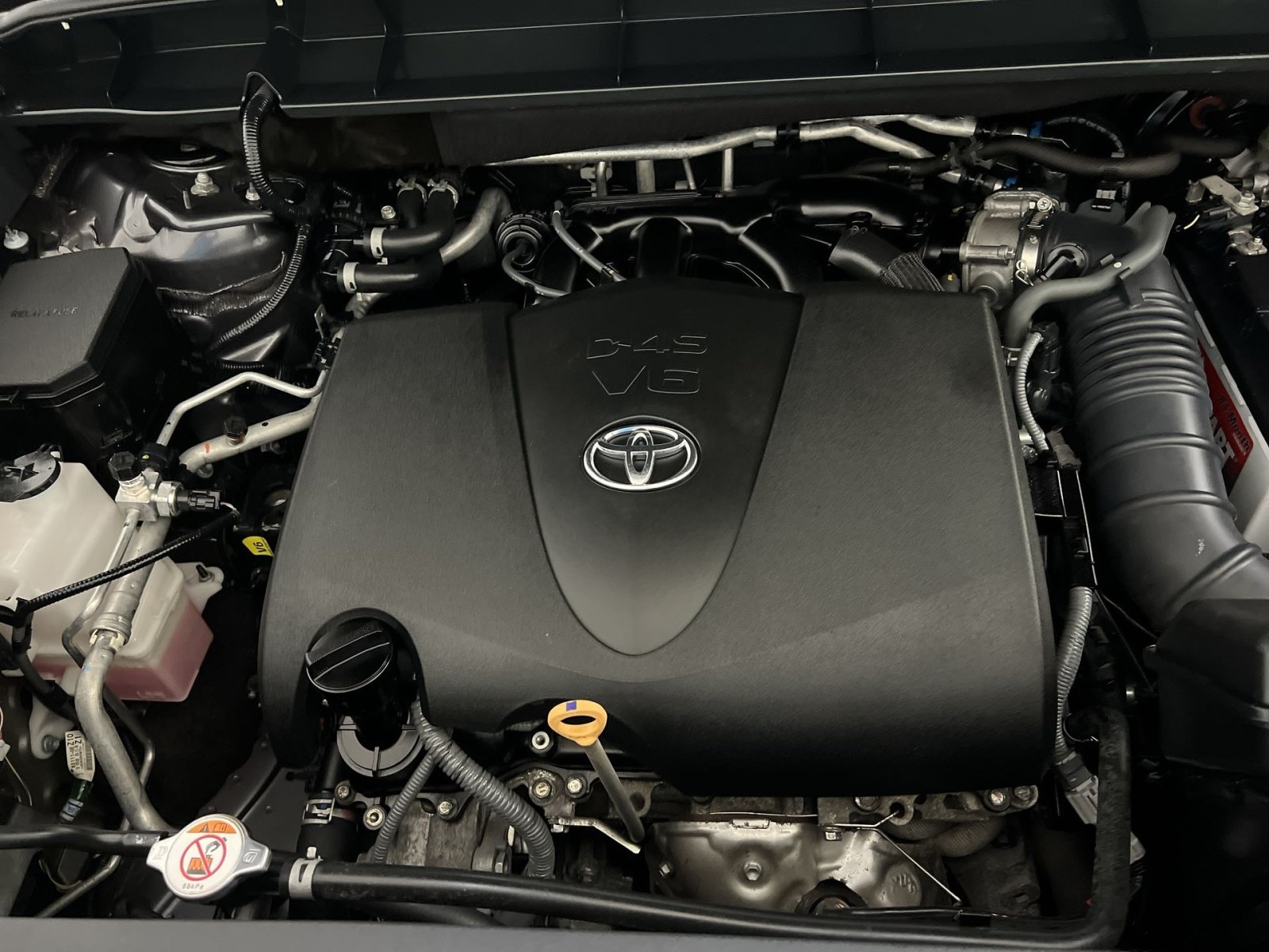 Used 2021 Toyota Highlander Limited AWD/4WD image 28