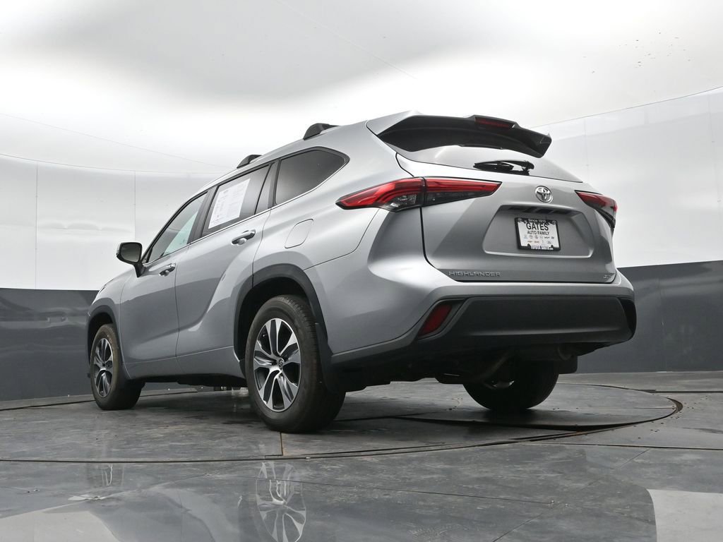 Used 2023 Toyota Highlander XLE image 52