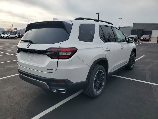 New 2026 Honda Pilot Touring image 13