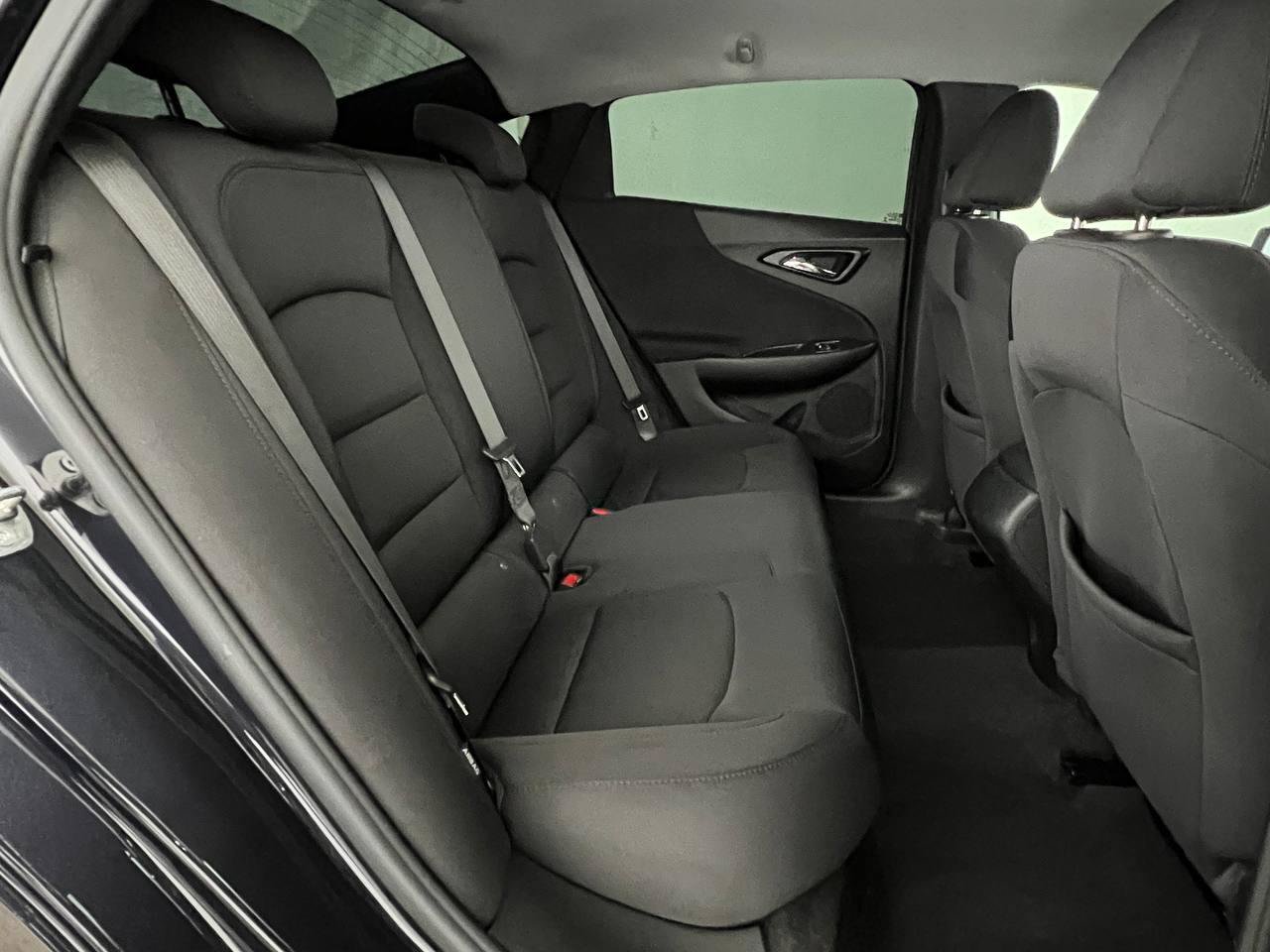 Used 2022 Chevrolet Malibu LS FWD image 12
