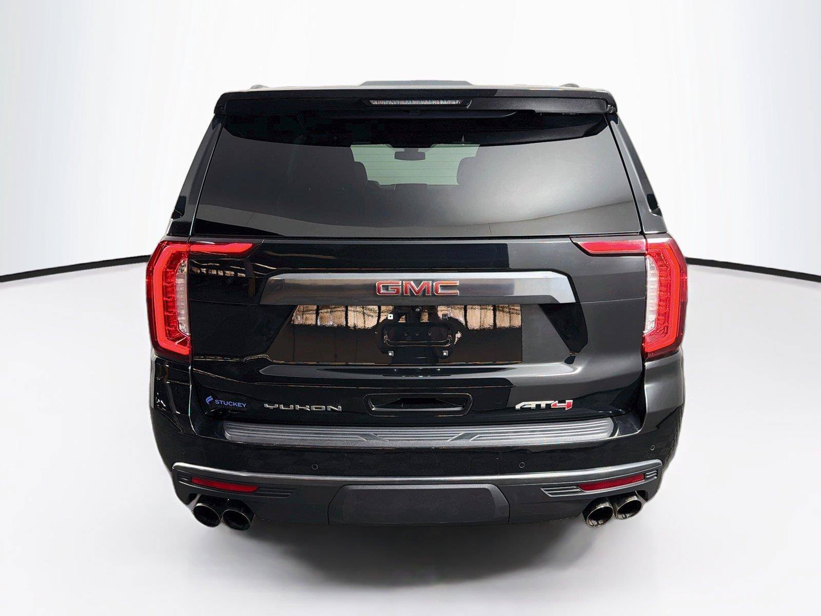 Used 2022 GMC Yukon XL AT4 AWD/4WD image 10