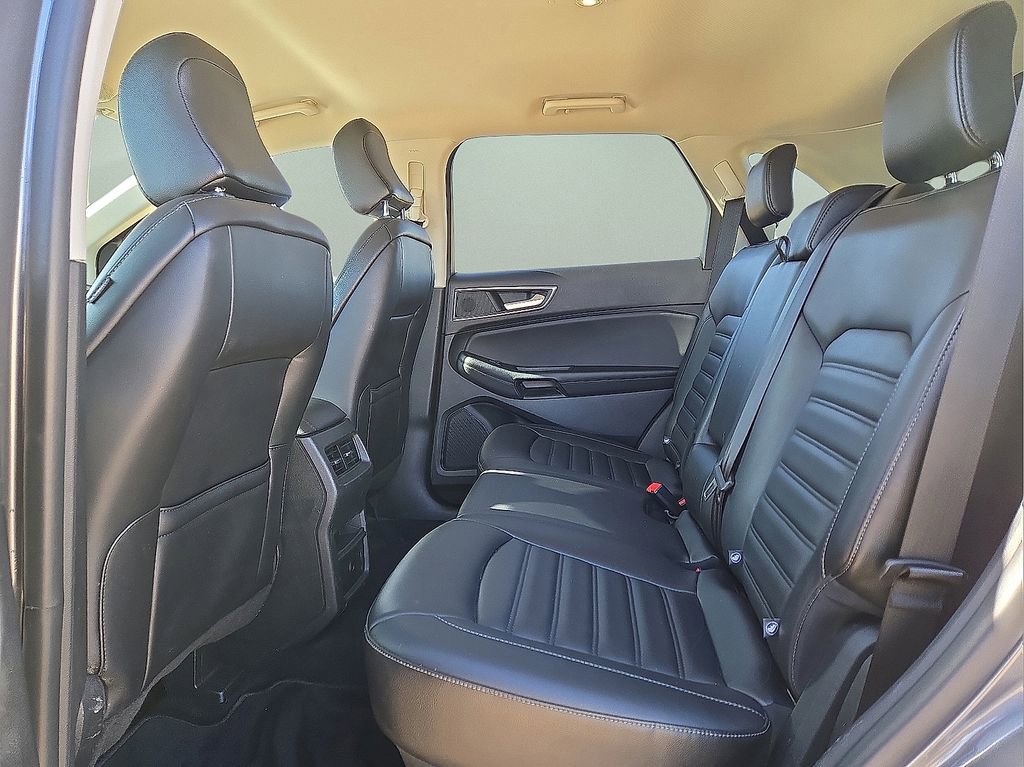 Used 2024 Ford Edge SEL image 16