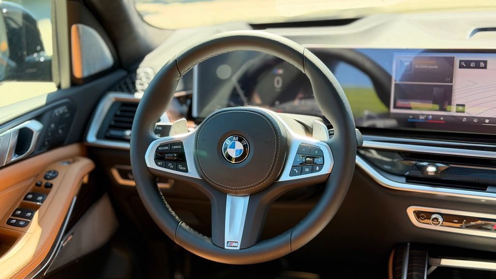 New 2027 BMW X7 xDrive40i w/ M Sport Package AWD/4WD image 13