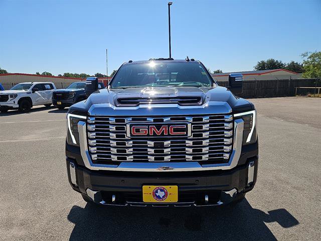 Used 2024 GMC Sierra 2500 Denali w/ Technology Package AWD/4WD image 8