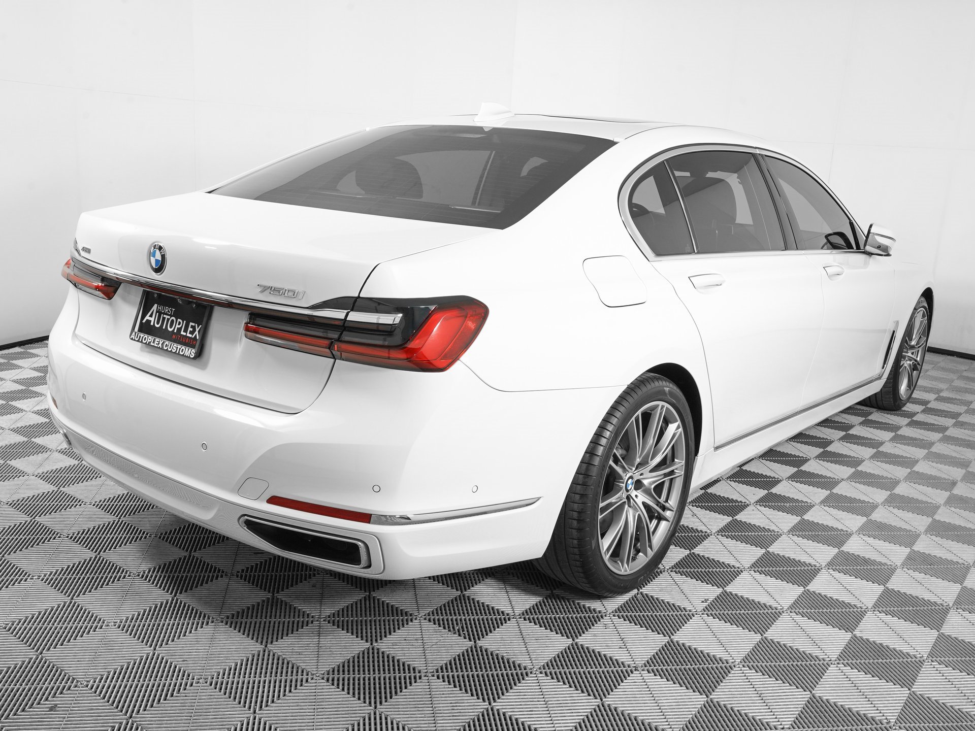 Used 2022 BMW 750i xDrive image 5