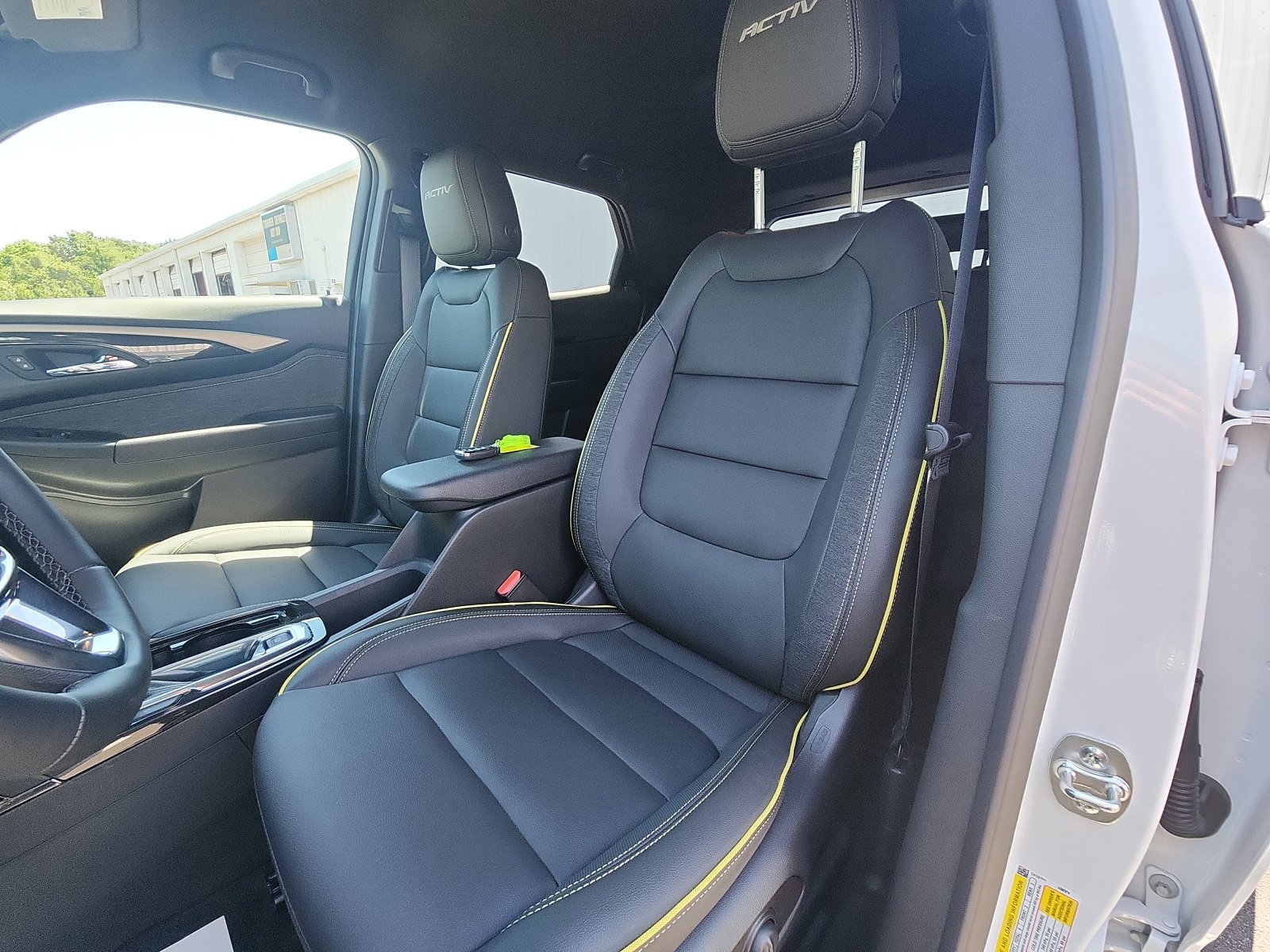 Used 2025 Chevrolet TrailBlazer ACTIV w/ Convenience Package FWD image 21