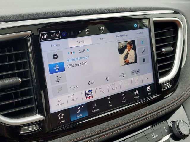 Used 2026 Chrysler Pacifica Pinnacle FWD image 21