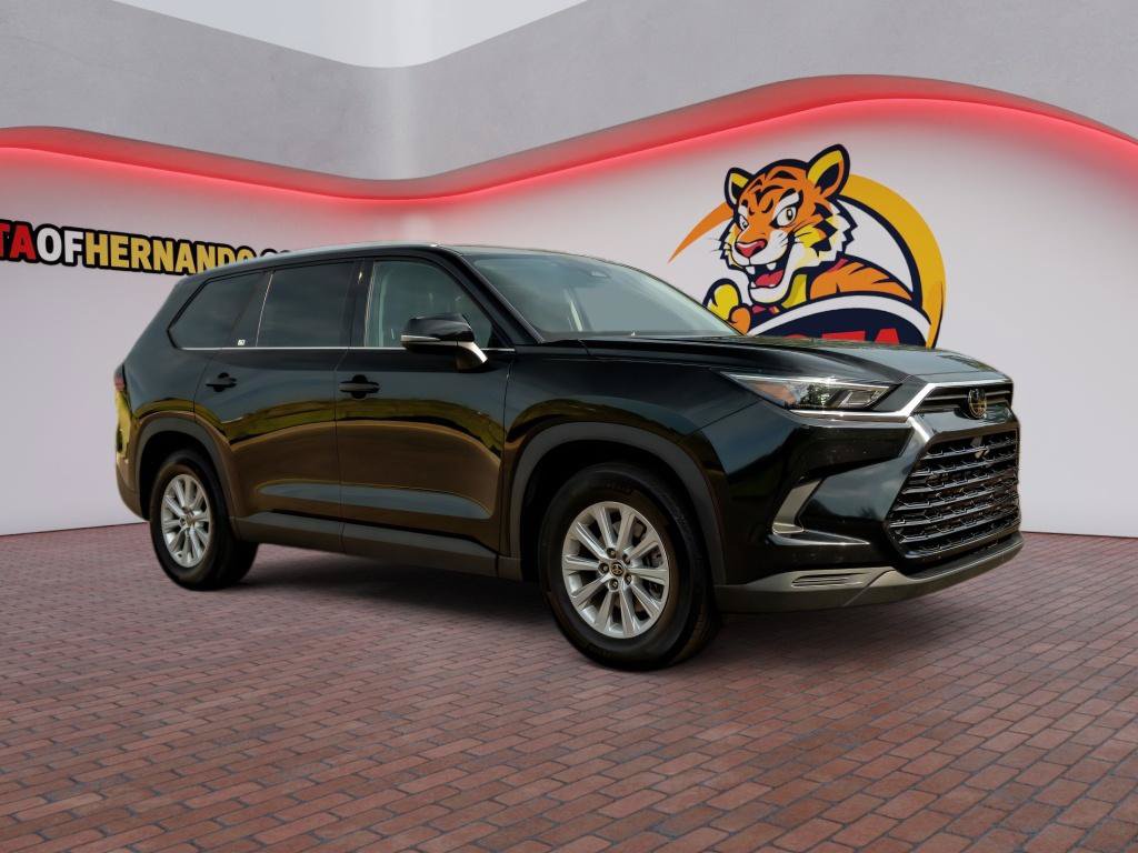 Used 2025 Toyota Grand Highlander AWD image 3