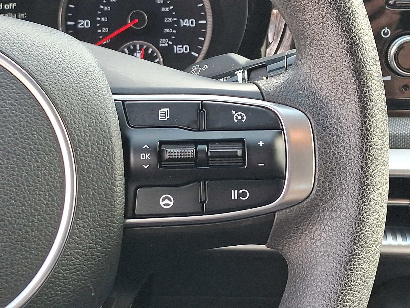 Used 2021 Kia K5 LXS image 21