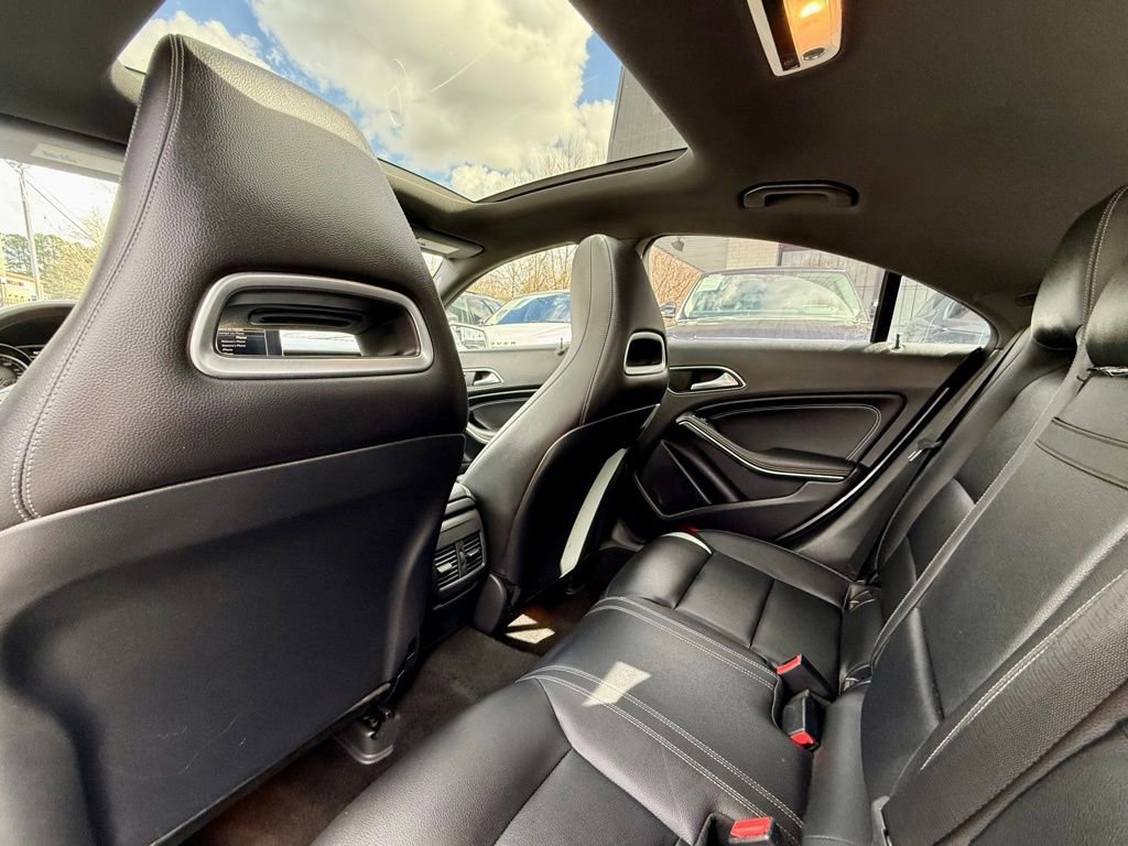 Used 2017 Mercedes-Benz CLA 250 4MATIC image 32