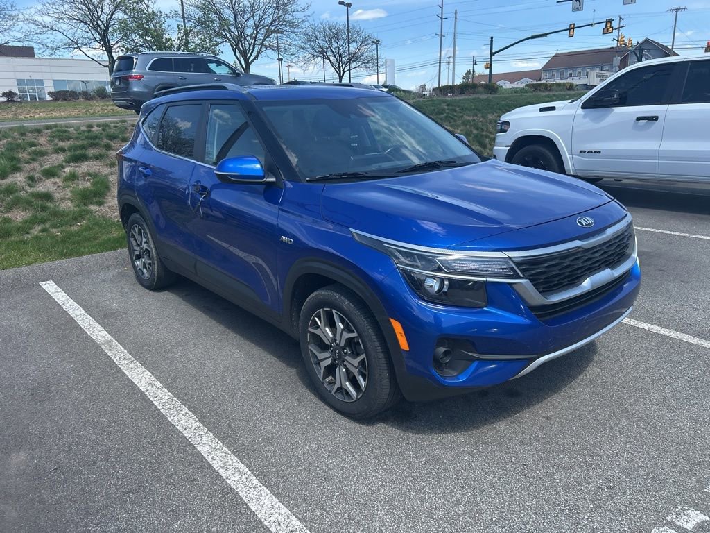 Used 2021 Kia Seltos EX AWD/4WD image 1