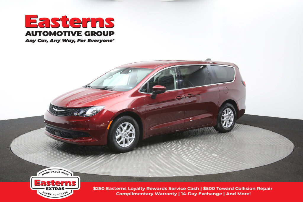 Used 2023 Chrysler Voyager LX FWD image 57