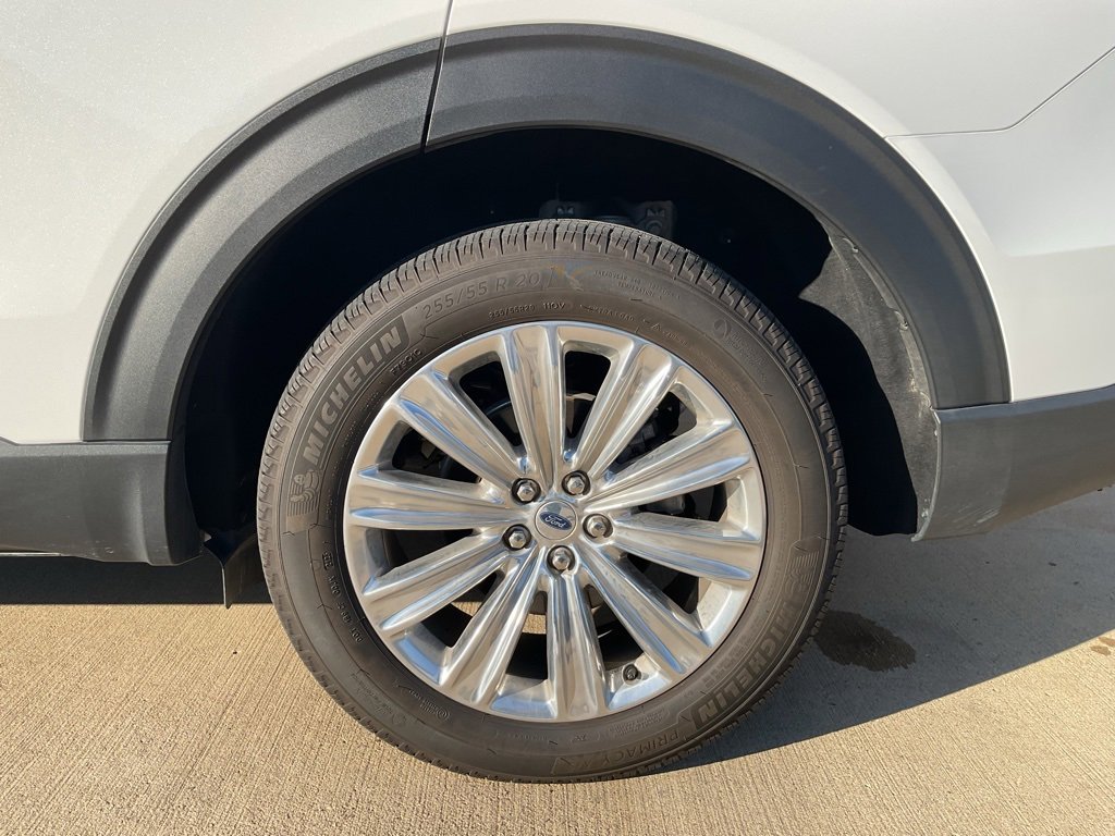 Used 2023 Ford Explorer Limited w/ Equipment Group 301A image 6