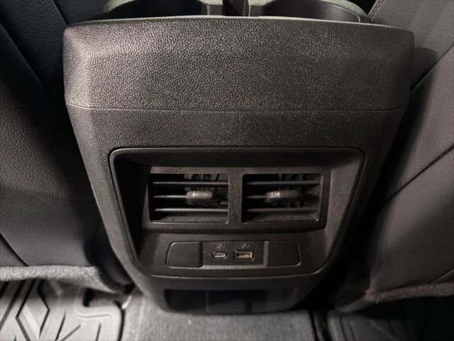 Used 2024 GMC Canyon Denali AWD/4WD image 34