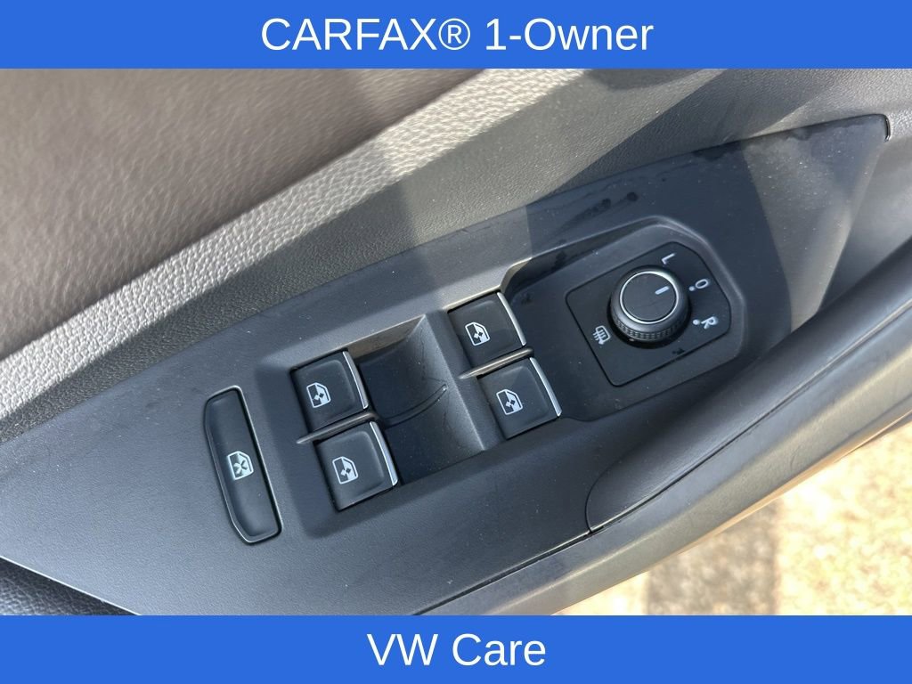 Used 2025 Volkswagen Jetta S image 18