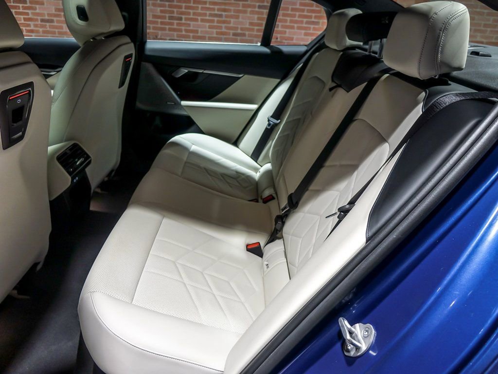 Used 2024 BMW 530i xDrive w/ Premium Package image 16