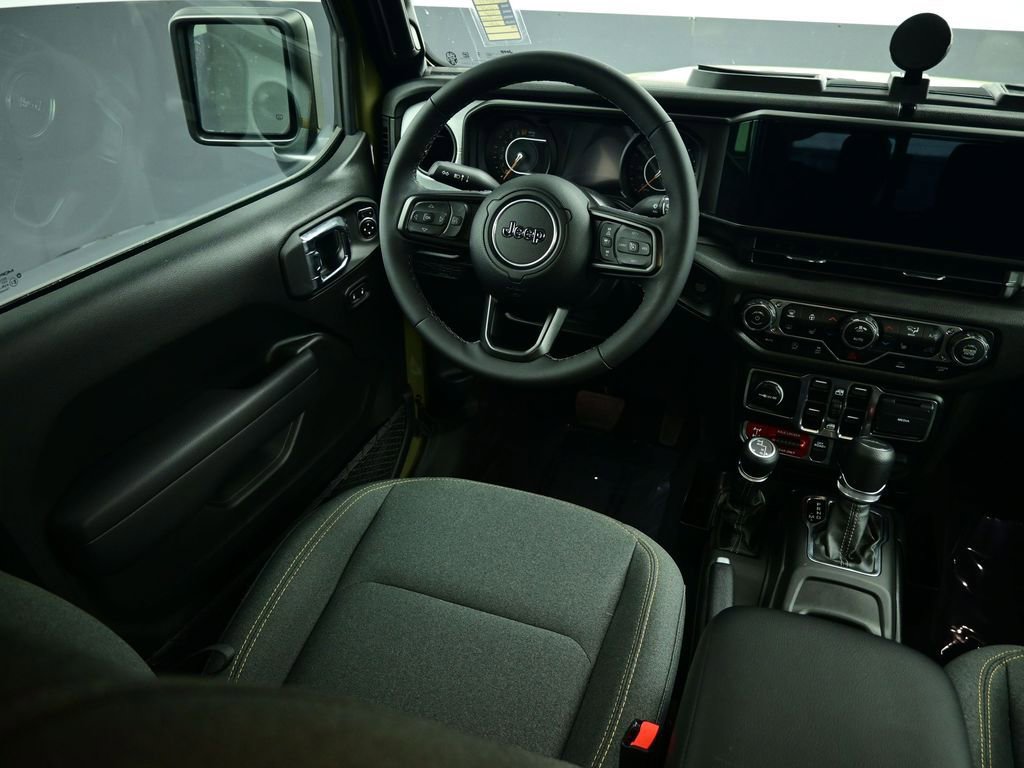 Used 2025 Jeep Gladiator Willys image 45