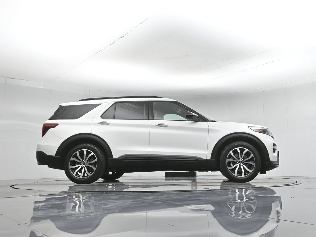 Used 2022 Ford Explorer ST-Line RWD image 54