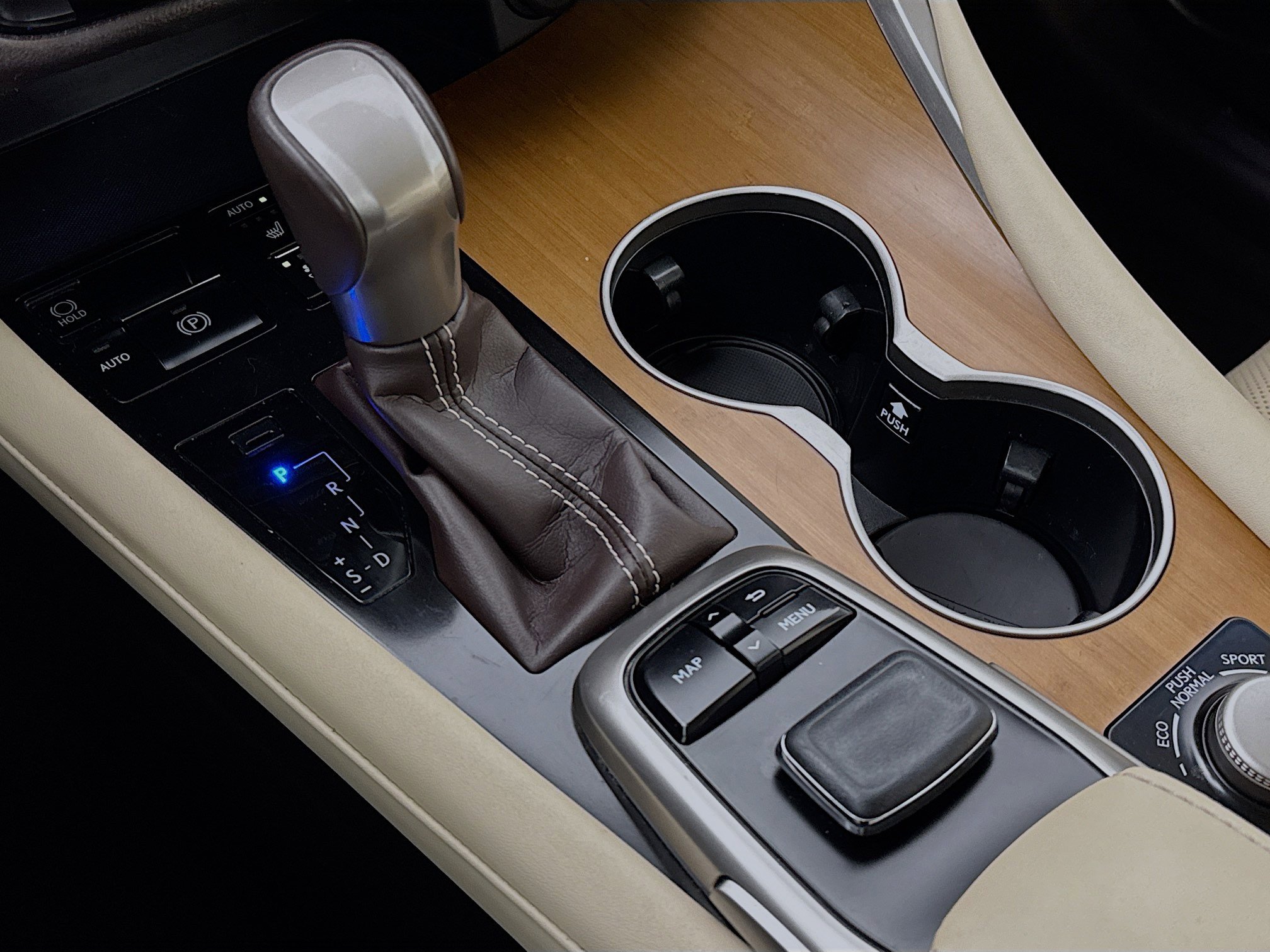 Used 2019 Lexus RX 350 AWD w/ Navigation Package image 17