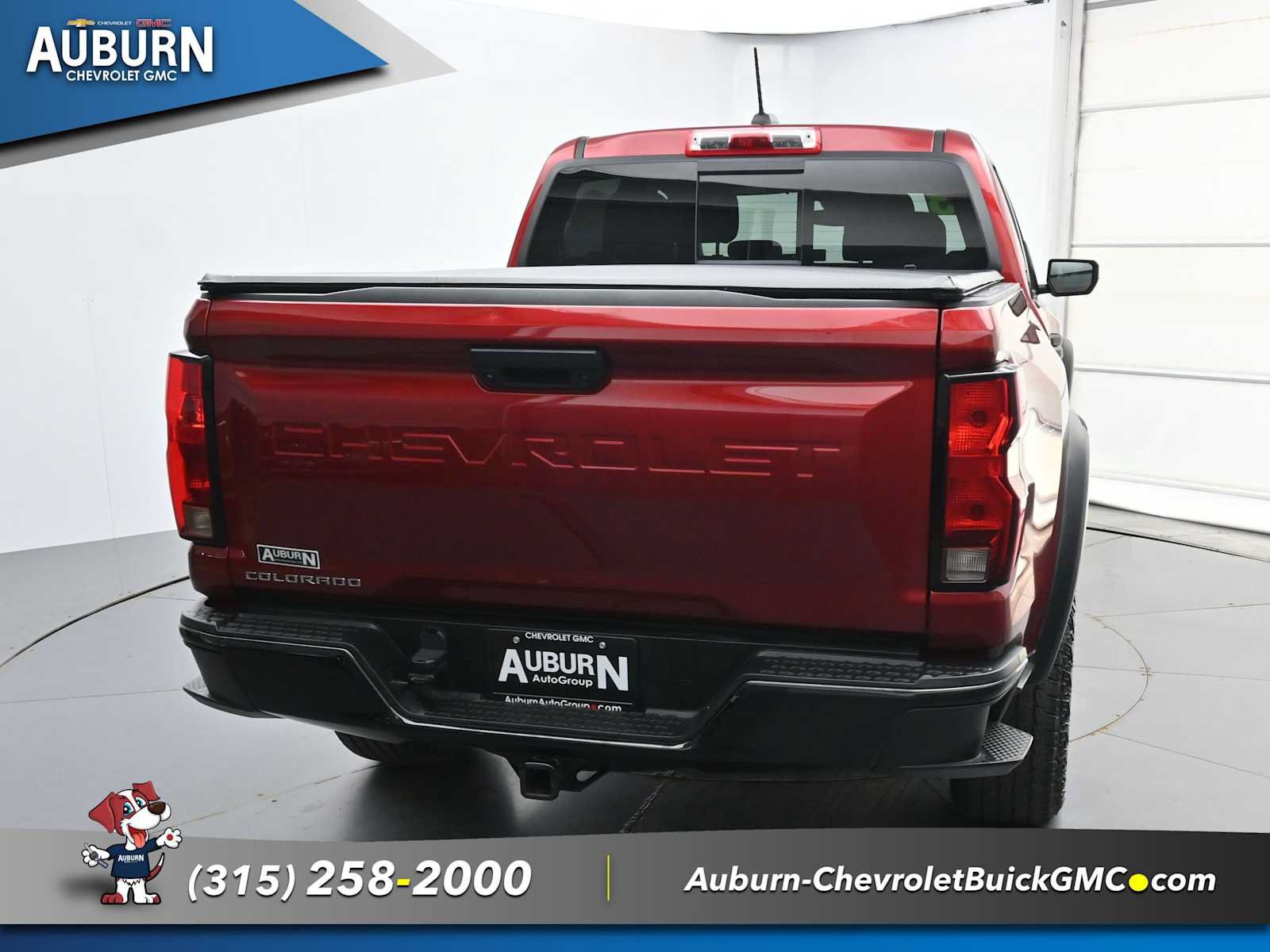 Used 2023 Chevrolet Colorado Trail Boss w/ Advanced Trailering Package AWD/4WD image 4