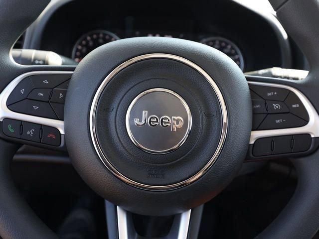 Used 2023 Jeep Renegade Latitude w/ Sun & Fun Group image 25