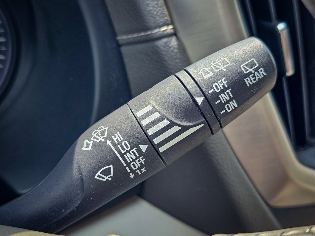 Used 2018 GMC Terrain Denali w/ Advanced Safety Package AWD/4WD image 21