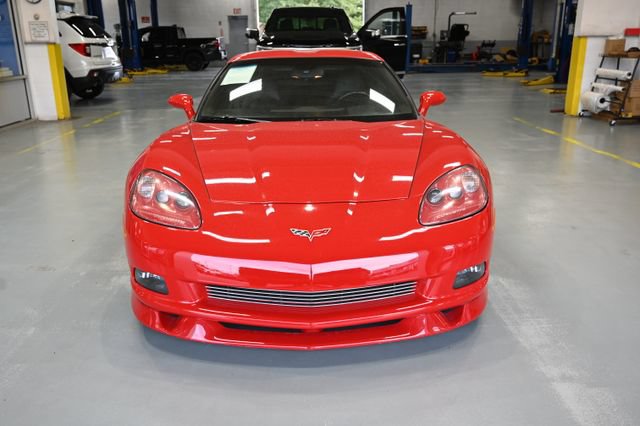 Used 2006 Chevrolet Corvette Coupe RWD image 2