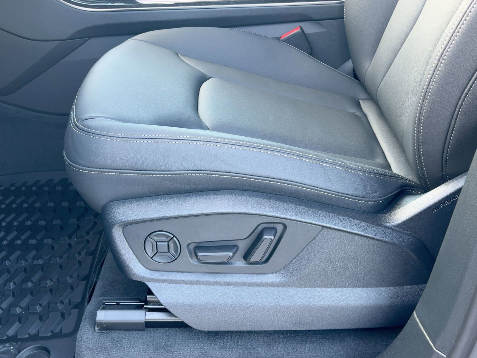 New 2026 Audi Q7 3.0T Premium image 14