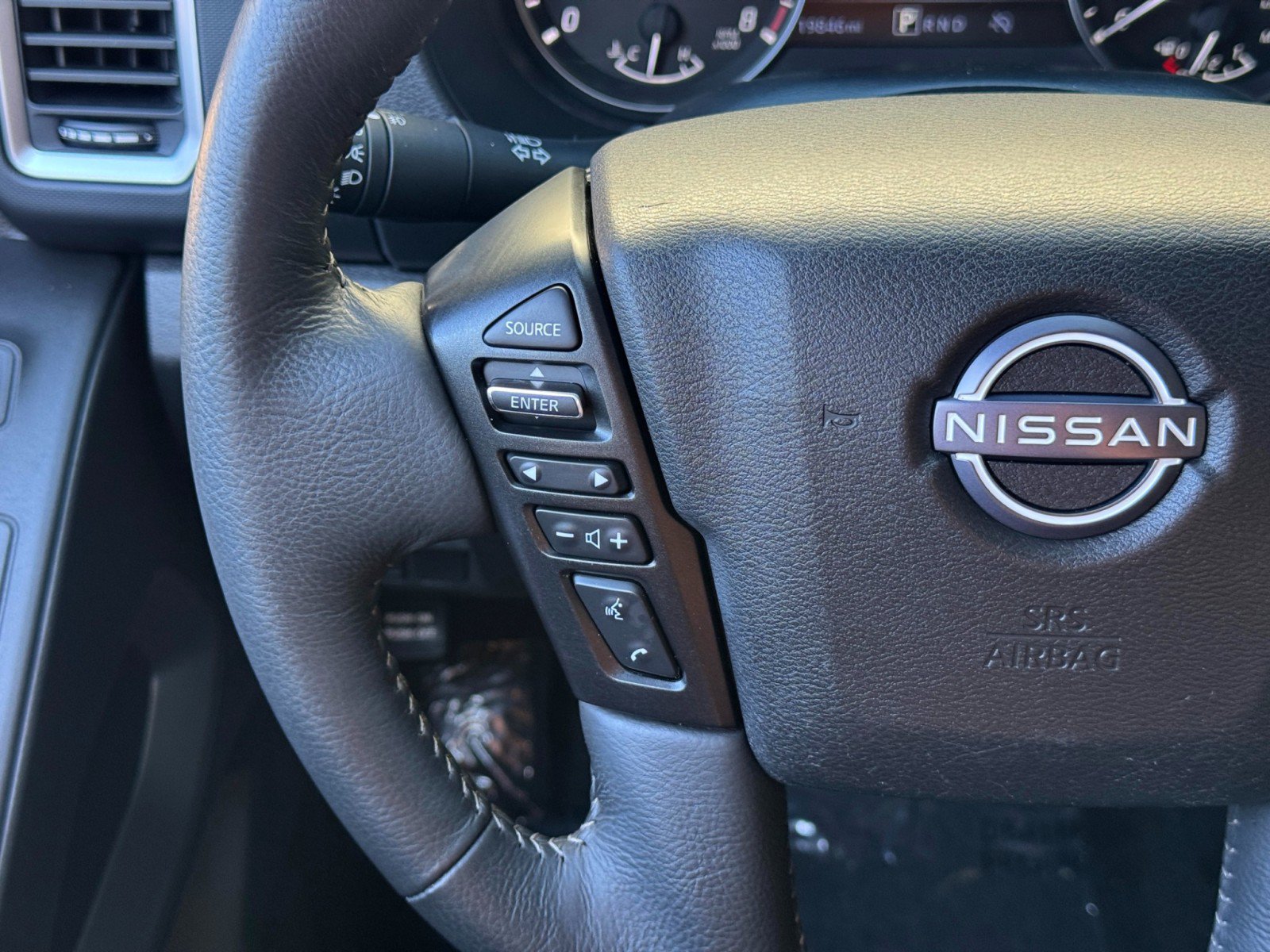 Used 2024 Nissan Frontier SV w/ SV Convenience Package RWD image 19