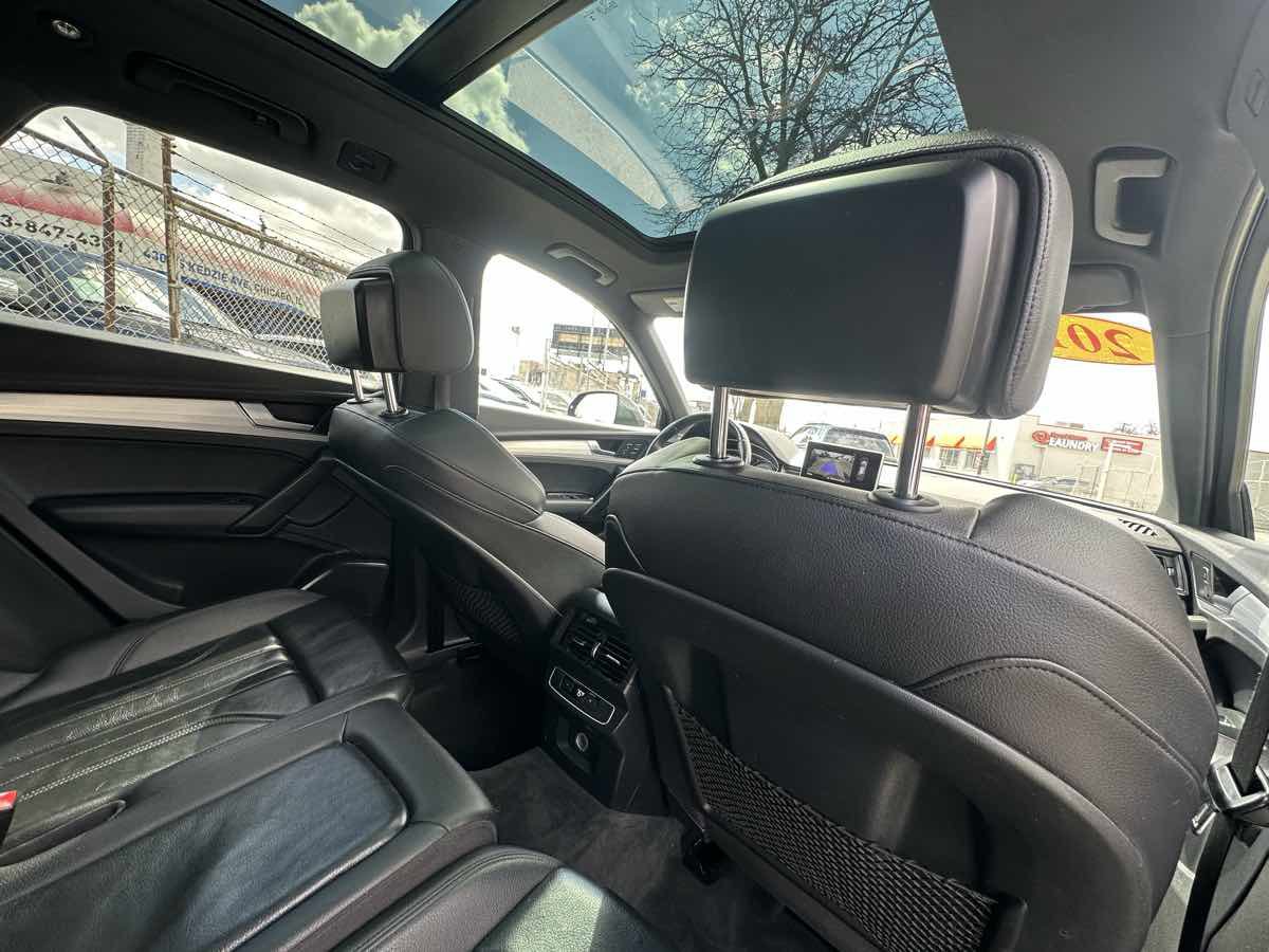 Used 2018 Audi Q5 2.0T Premium Plus AWD/4WD image 32