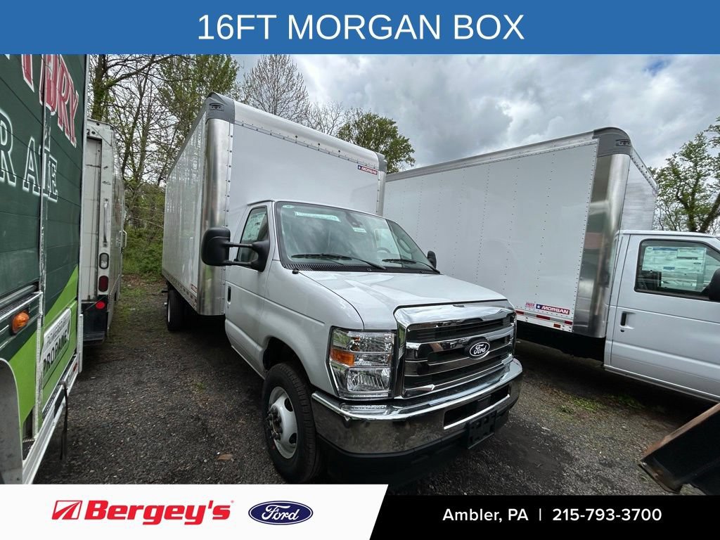 New 2027 Ford E-450 and Econoline 450 Super Duty w/ Driver's Safety Package RWD image 3
