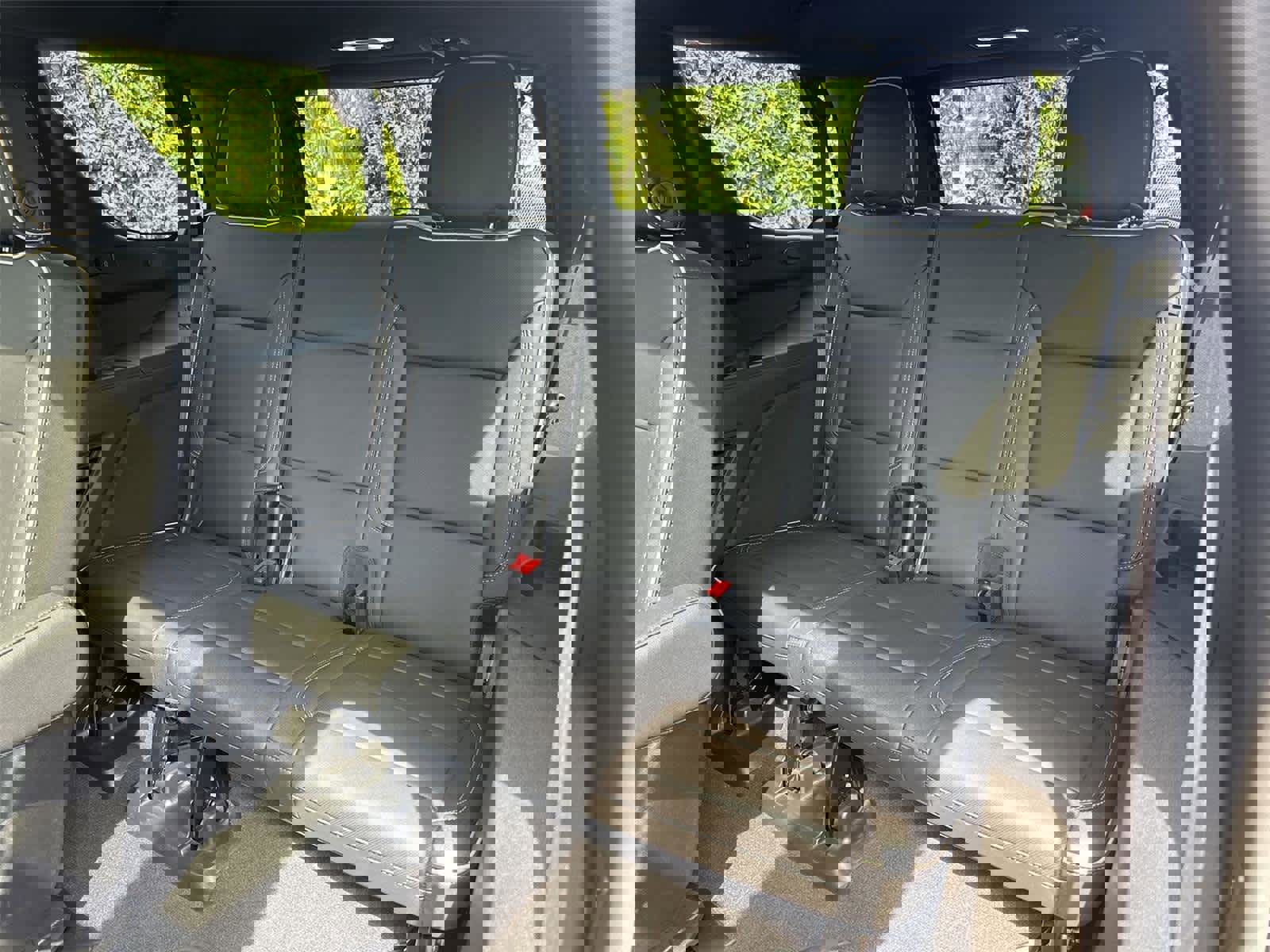 Used 2024 Chevrolet Tahoe Premier image 32