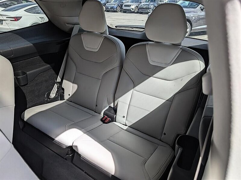 Used 2025 Volvo EX90 Ultra AWD/4WD image 28