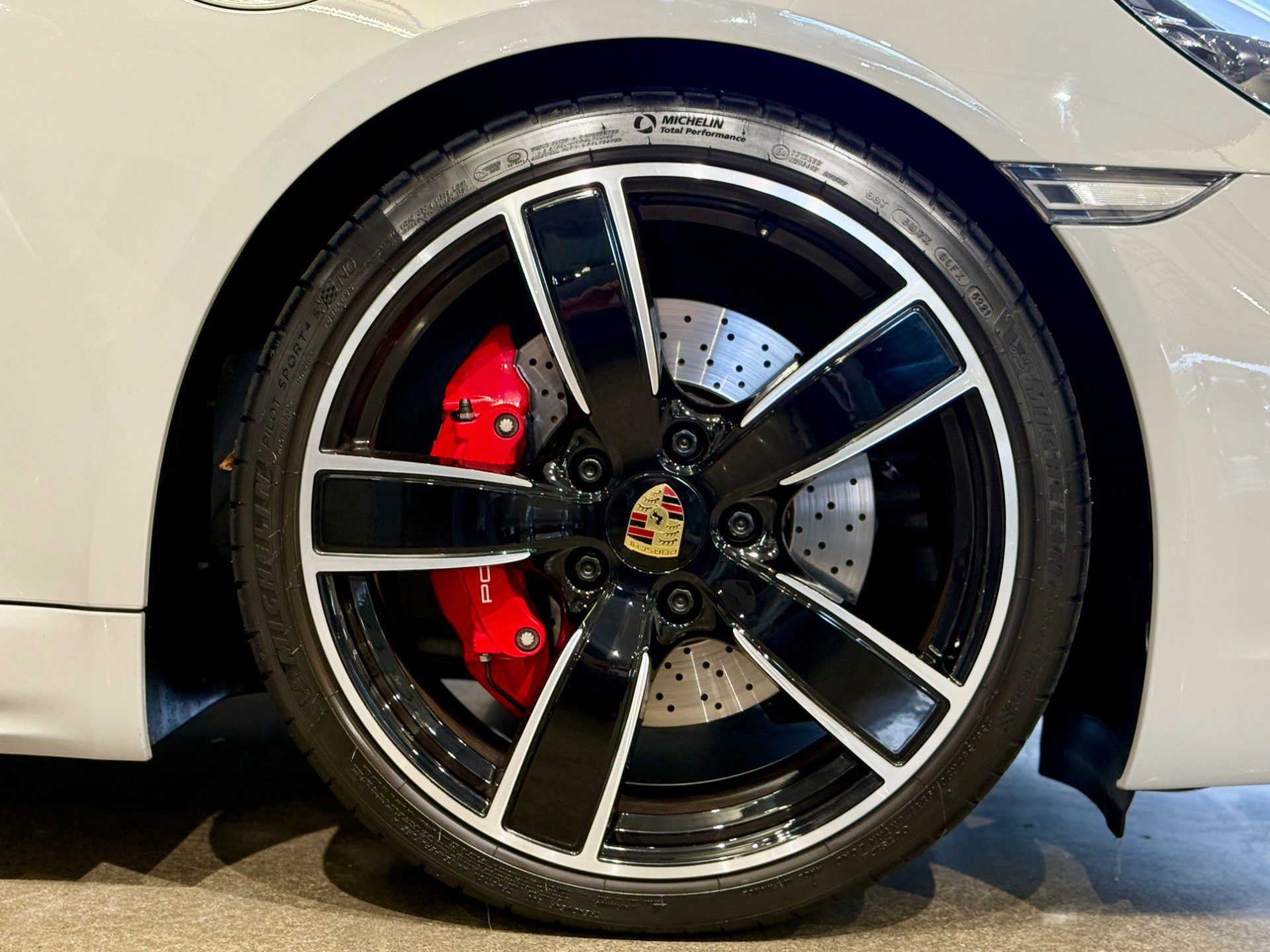 Used 2022 Porsche 718 Boxster GTS RWD image 15