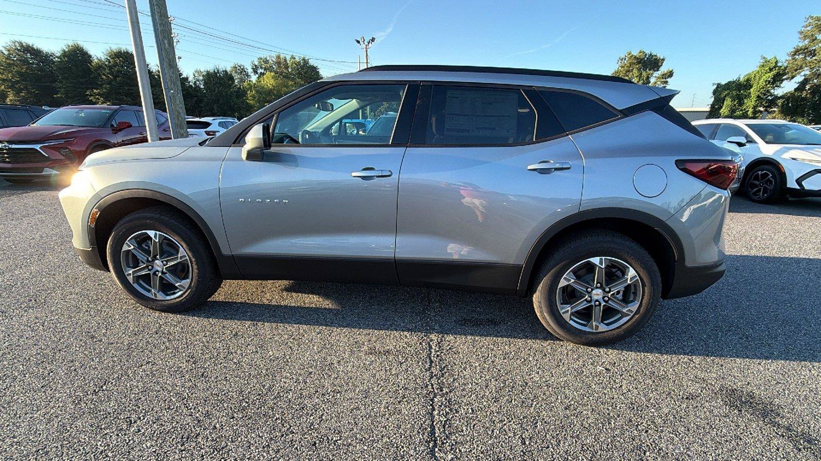 New 2026 Chevrolet Blazer LT w/ Convenience Package FWD image 11