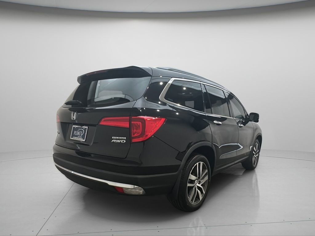 Used 2017 Honda Pilot Touring image 7