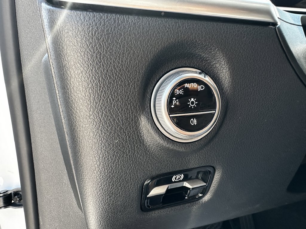 Certified 2025 Mercedes-Benz C 300 Sedan image 34