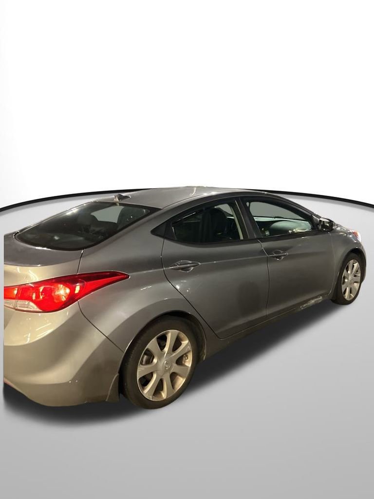 Used 2013 Hyundai Elantra Limited image 6