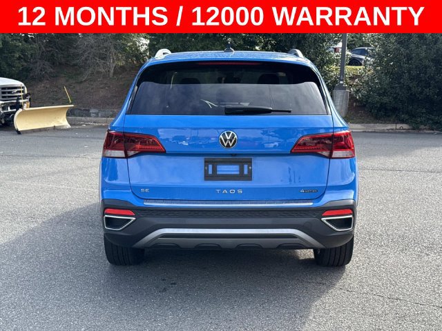 Used 2023 Volkswagen Taos SE w/ Panoramic Sunroof Package AWD/4WD image 3