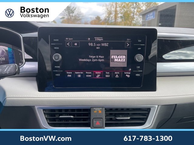 New 2025 Volkswagen Taos SEL image 21