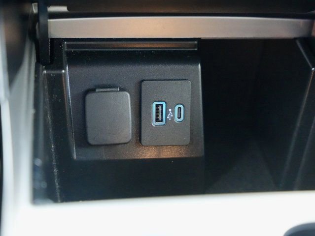 Used 2022 Ford Explorer ST w/ ST Street Pack image 23